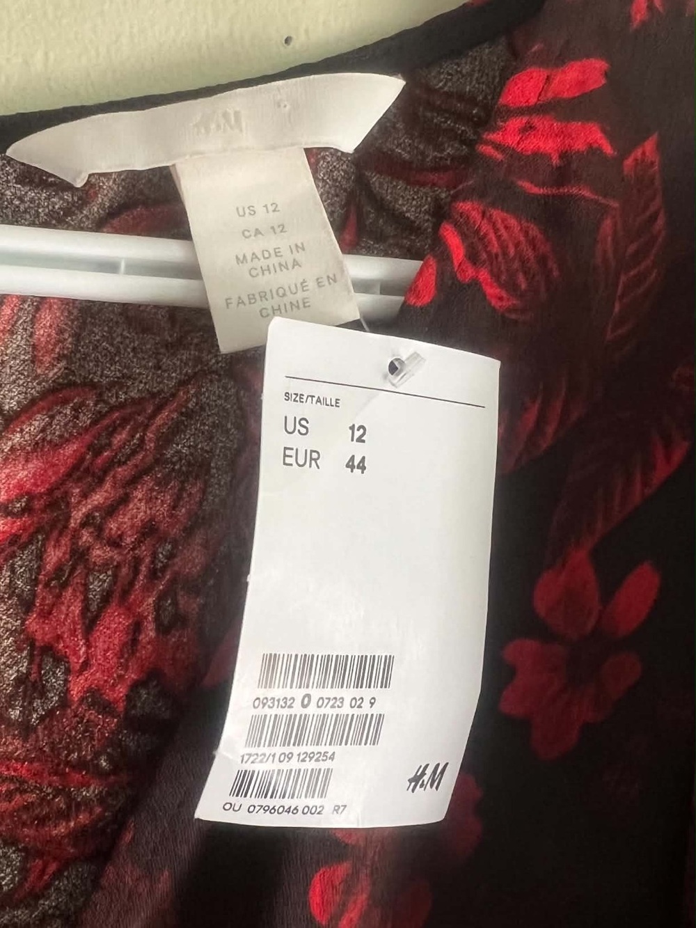 H&M Black Jumpsuit with Red Floral Print and Self-Tie Belt - Picture 6 of 9